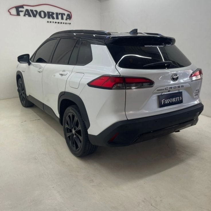 Sinta a emoção de dirigir um TOYOTA COROLLA CROSS…